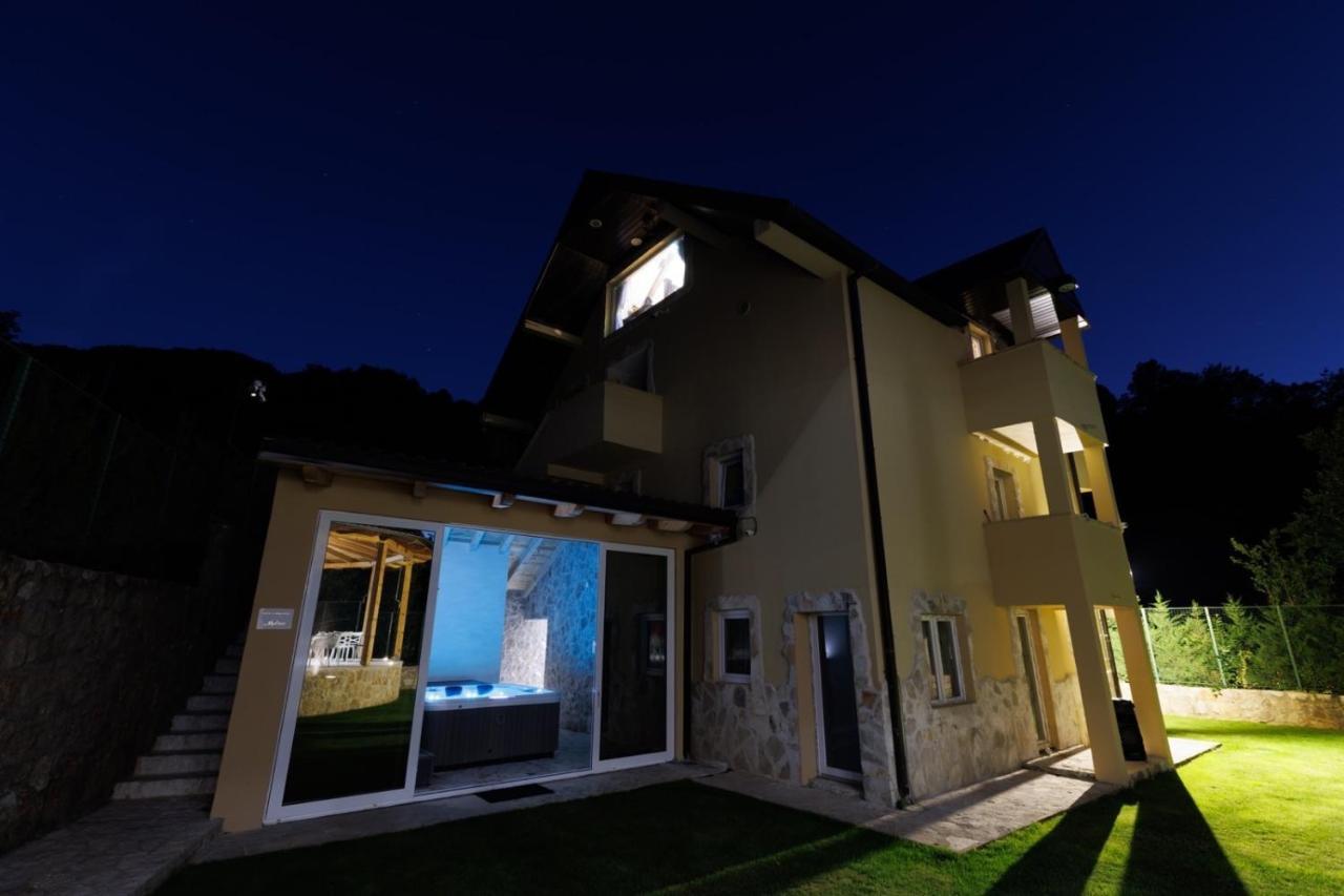 Family Spa Apartments Sunny&Shiny Savnik Экстерьер фото